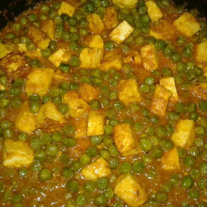 Matar Paneer