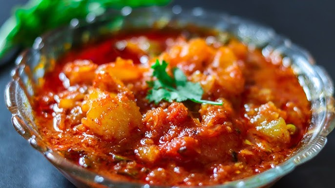 Aloo tamatar gravy