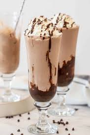CHOCO VANILLA SHAKE