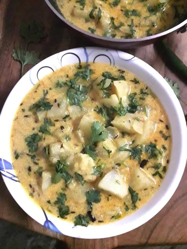 Dahi k aloo