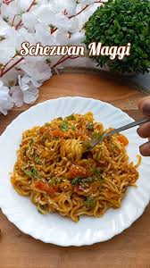 SCHEZWAN MAGGI