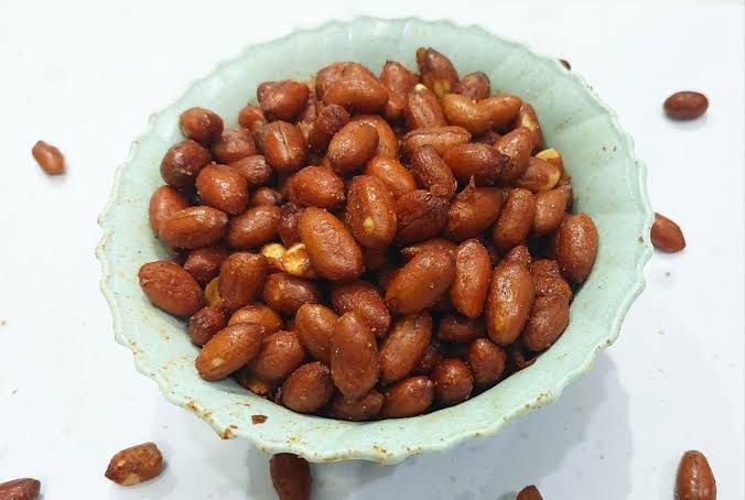 TWO SPICE DANA MUNGFALI