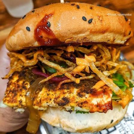 Peri Peri Paneer Burger