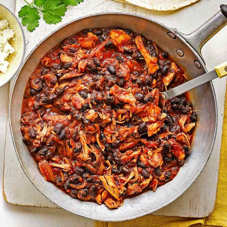 CHICKEN BLACK BEANS