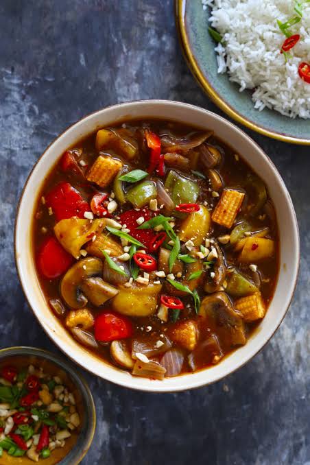 CRISPY VEGETABLES WITH HOT GARLIC SAUCE