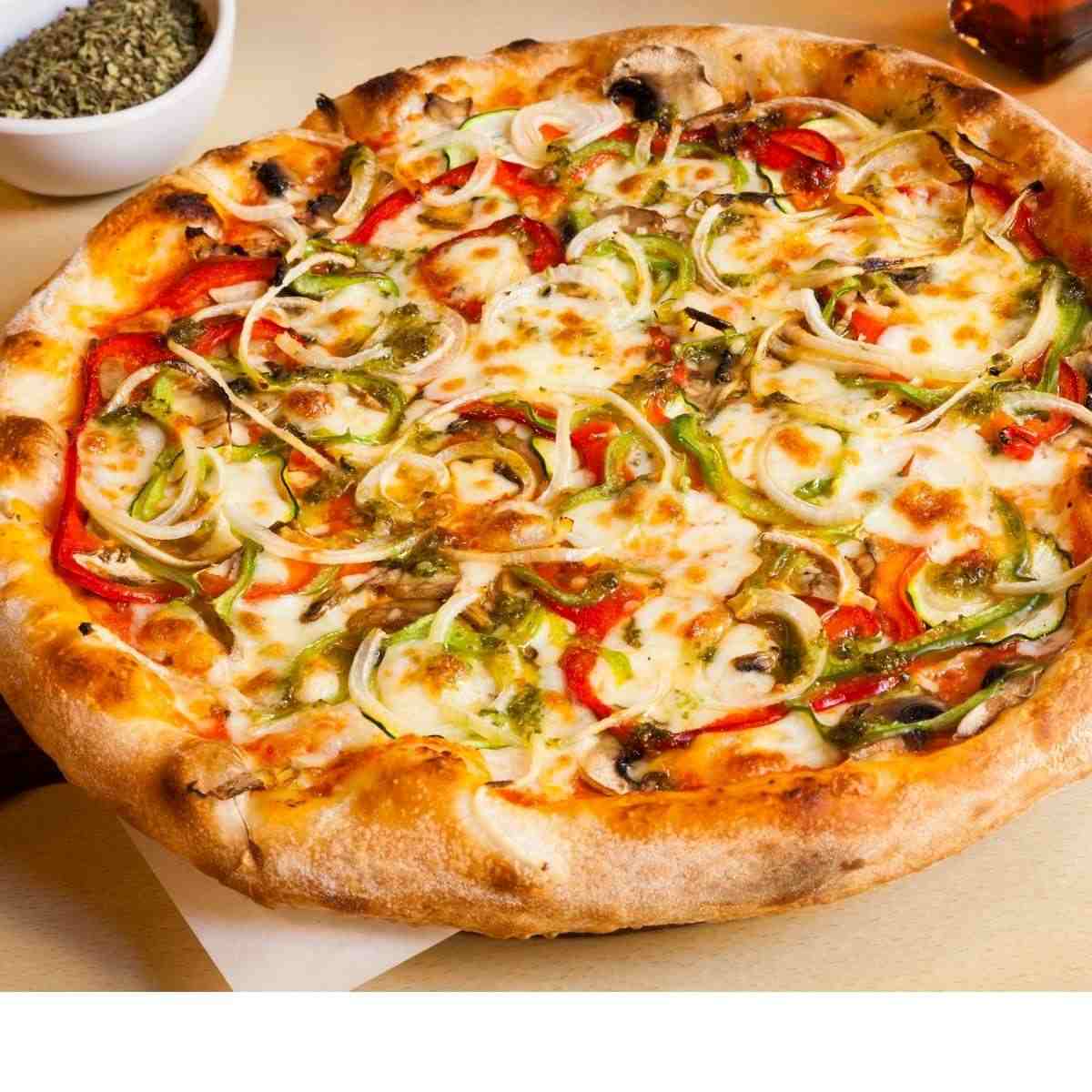 ONION CAPSICUM PIZZA
