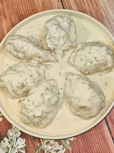 Mutton White Gravy Momo