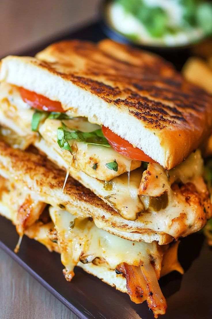ITALIAN CHICKEN CLUB SANDWICH