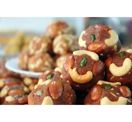 Shahi Pinni Laddu