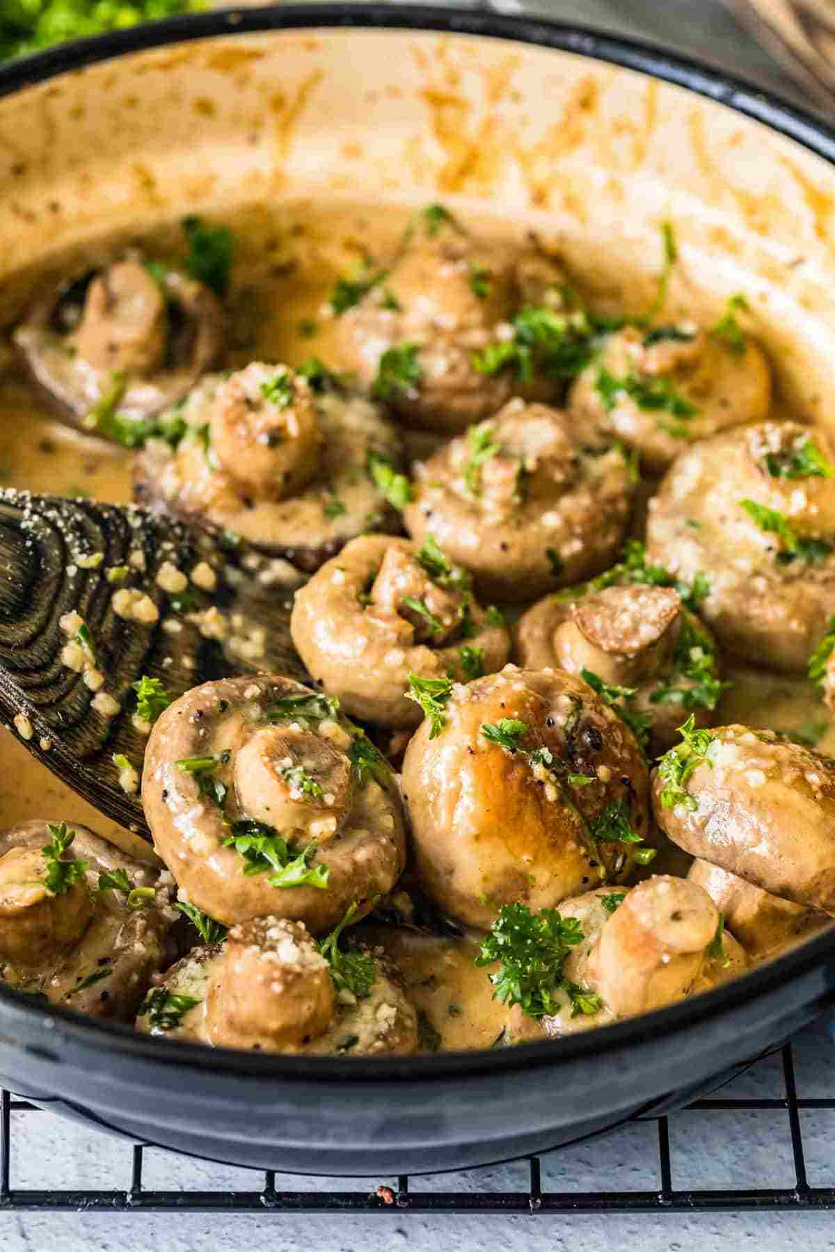GARLIC MUSHROOM