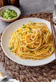 GARLIC NOODLES
