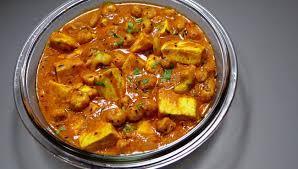 MUTTER PANEER MAKHANA