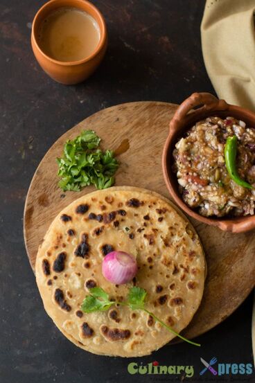 Breakfast Combo (2 stuffed paratha + curd + seasonal sabji)
