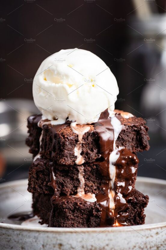 Brownie with Vanilla Ice Cream