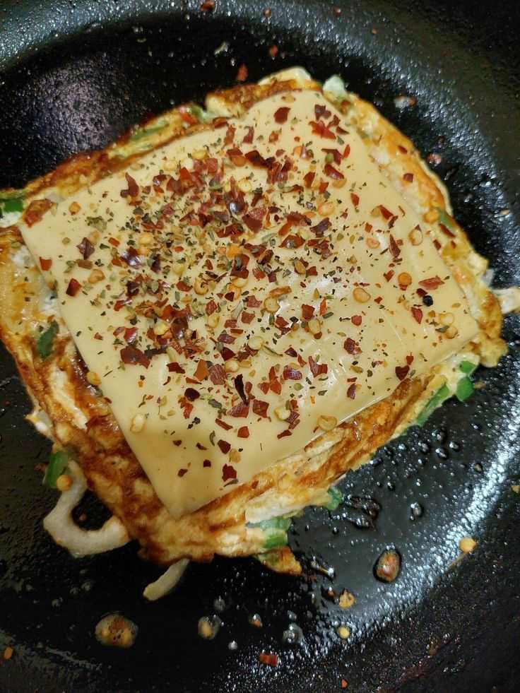 Chicken Cheese Omelette (with bread)