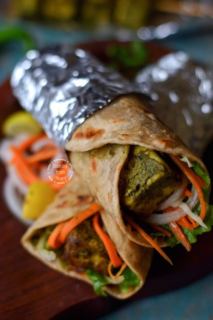 Hariyal Paneer Tikka Roll