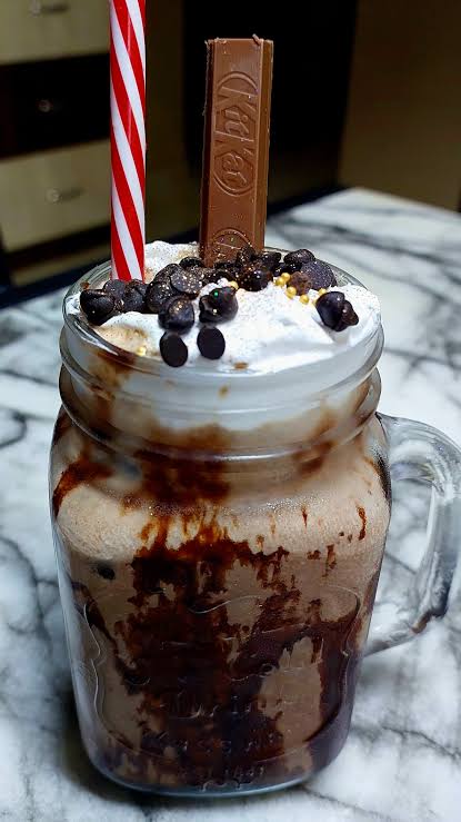 Kit Kat Shake