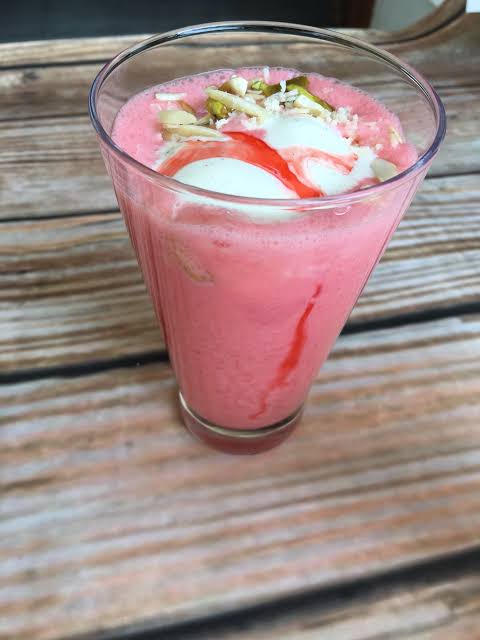 Roohafza Lassi