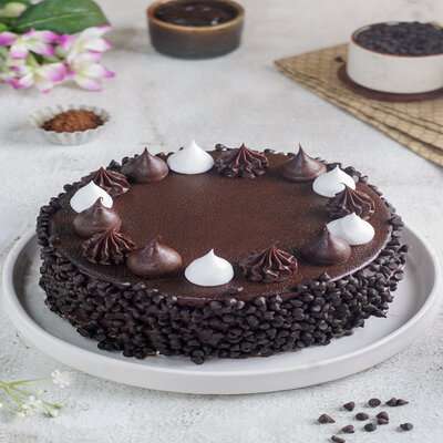 Choco Chips Cake