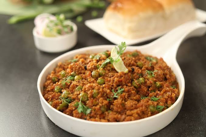 Gobhi Keema Matar