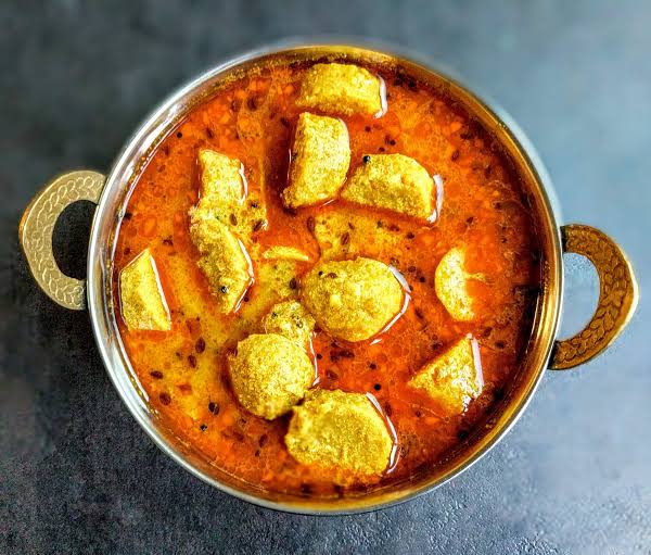 RAJASTHANI GATTE KI SABZI