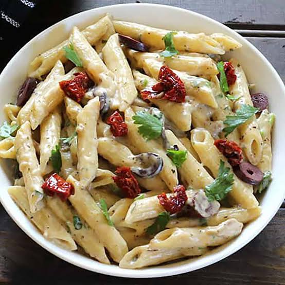 White Sauce Pasta