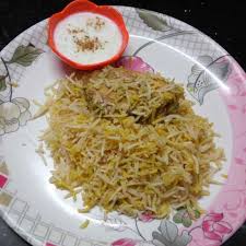 Chicken Biryani (with Raita)