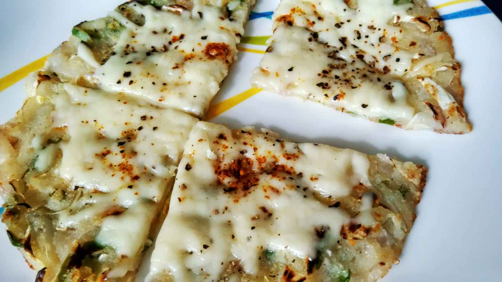 Mix Veg Cheese Uttapam