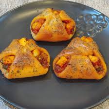 Cheesy Veg Pizza Parcel