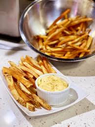 French Fries Cheesy (with Dip)