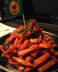 French Fries Schezwan (with Dip)