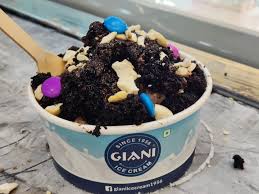 Muddy Chocolate Stone Sundae