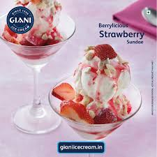 Strawberry Sundae (Mini)