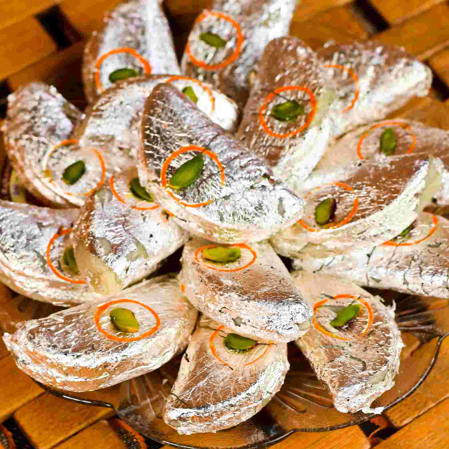 Kaju Gujiya